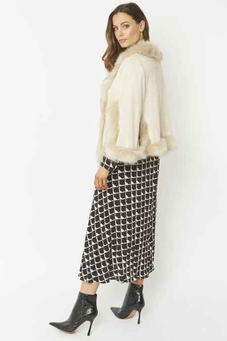 JAYLEY Cream Faux Fur Faux Suede Cape Jacket