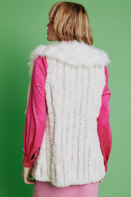 JAYLEY Cream Hand Knitted Faux Fur Gilet | Waistcoat