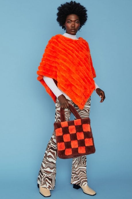 JAYLEY Faux Fur Hand Woven Checkered Tote Bag