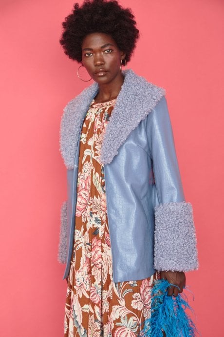 JAYLEY Faux Shearling Cuff And Collar Jacket With Belted Waist In Blue
