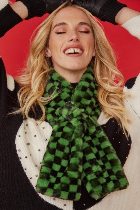 JAYLEY Green And Black Checkered Faux Fur Scarf With Bow Detail Fastening