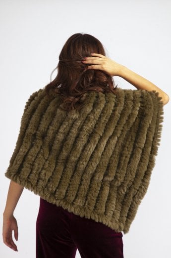 JAYLEY Green Faux Fur Poncho