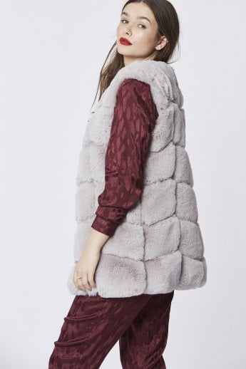 JAYLEY Grey Faux Fur Gilet | Waistcoat