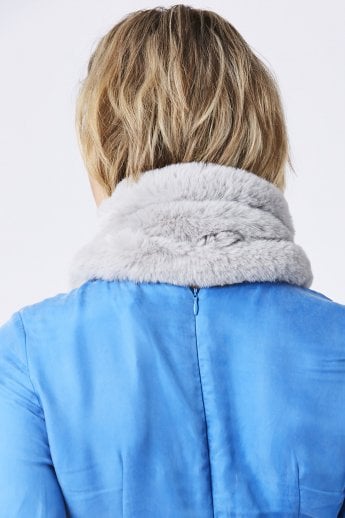 JAYLEY Grey Faux Fur Scarf