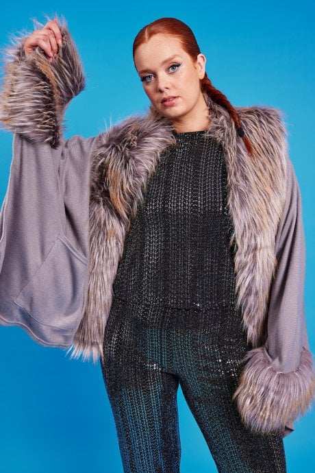 JAYLEY Grey Knitted Luxury Faux Fur Cape