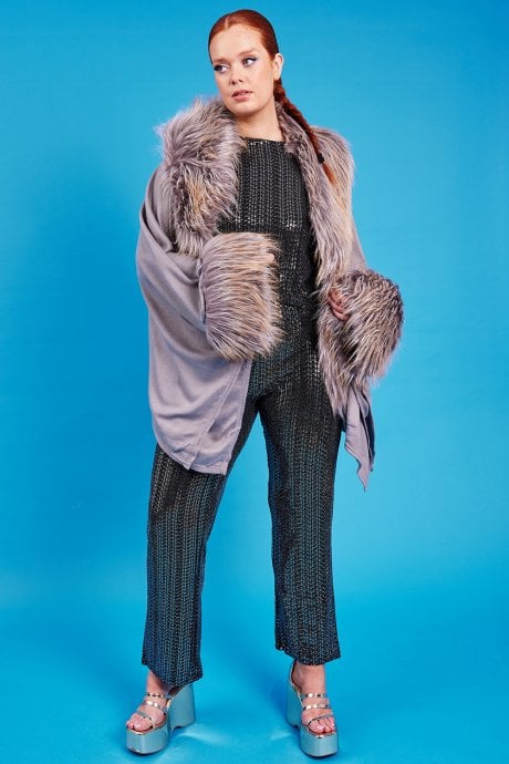 JAYLEY Grey Knitted Luxury Faux Fur Cape