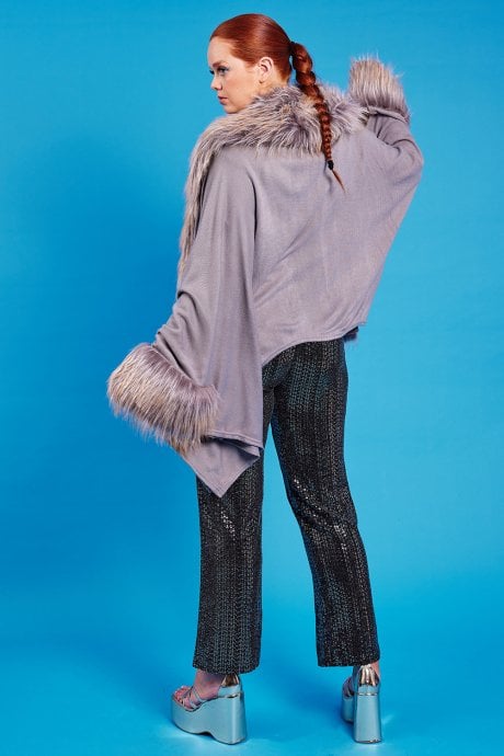 JAYLEY Grey Knitted Luxury Faux Fur Cape