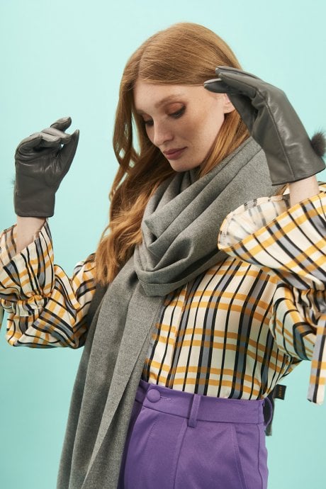 JAYLEY Grey Leather Gloves With Mink Bobble