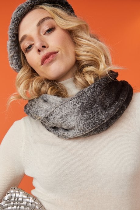 JAYLEY Handmade Knitted Wooly Scarf And Hat Set In Black And White Ombre