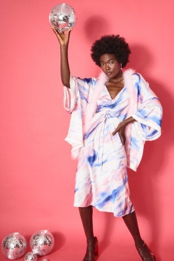 JAYLEY Malia Tie Dye Cape In Pink With Feather Trim