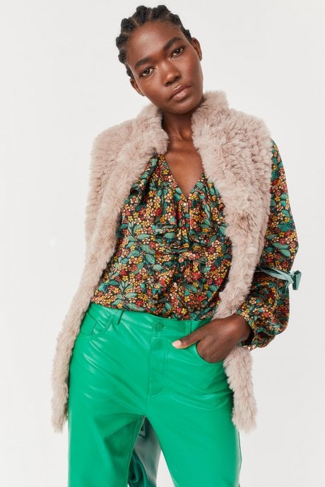 JAYLEY Mocha Hand Knitted Faux Fur Gilet | Waistcoat
