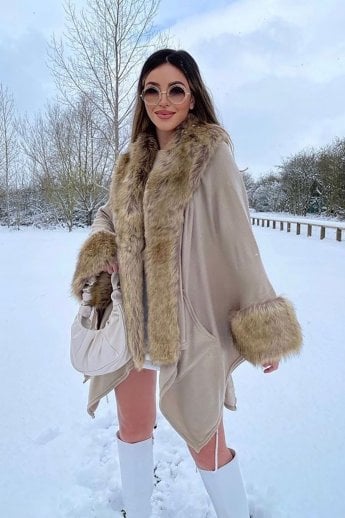 JAYLEY Mocha Knitted Luxury Faux Fur Cape