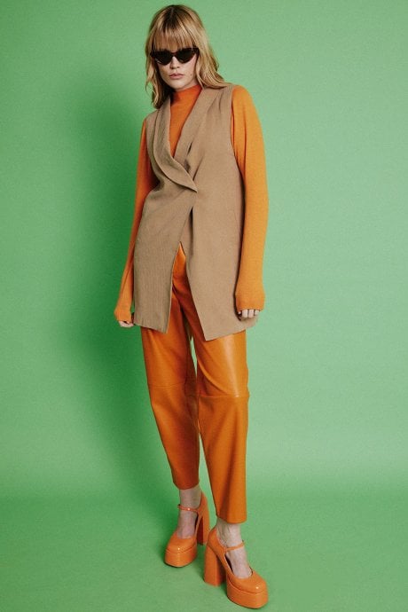 JAYLEY Mocha Silk Blend Gilet | Waistcoat