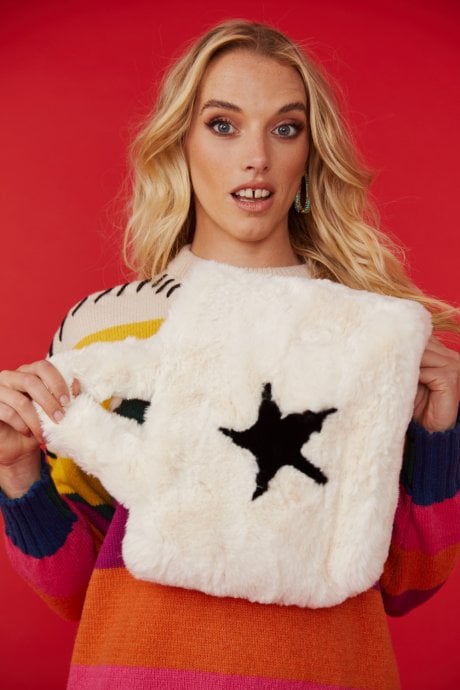 JAYLEY Oyster Faux Fur Tote Bag With Star Design