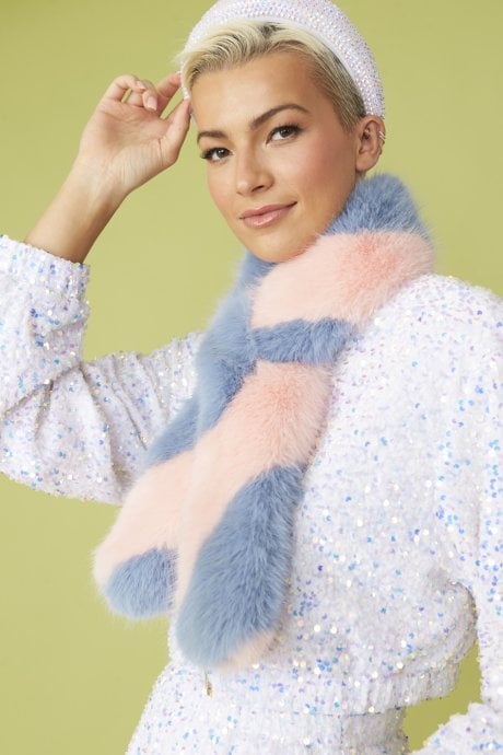 JAYLEY Pink And Blue Faux Fur Barber Style Scarf