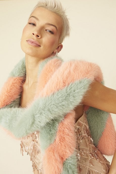 JAYLEY Pink and Green Faux Fur Barber Style Scarf