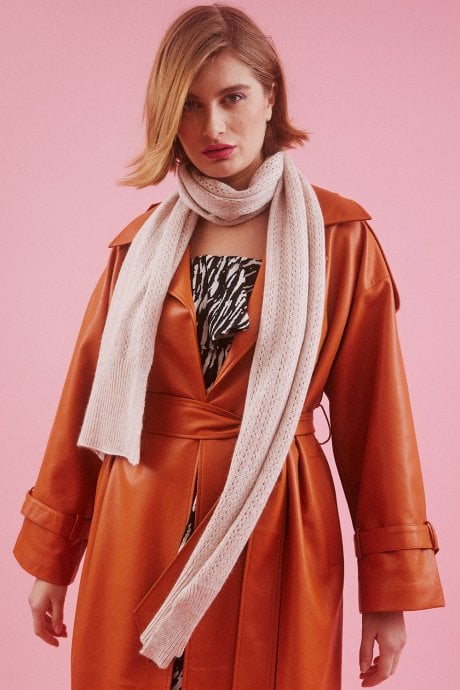 JAYLEY Pink Cashmere Blend Cable Knit Wrap