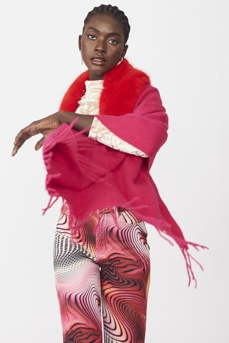JAYLEY Pink Cashmere Wrap With Faux Fur Trim And Tassels