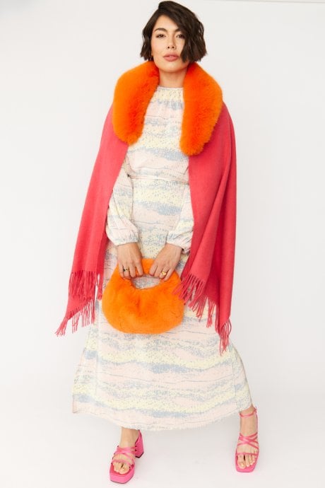 JAYLEY Pink Cashmere Wrap with Faux Fur Trim and Tassels