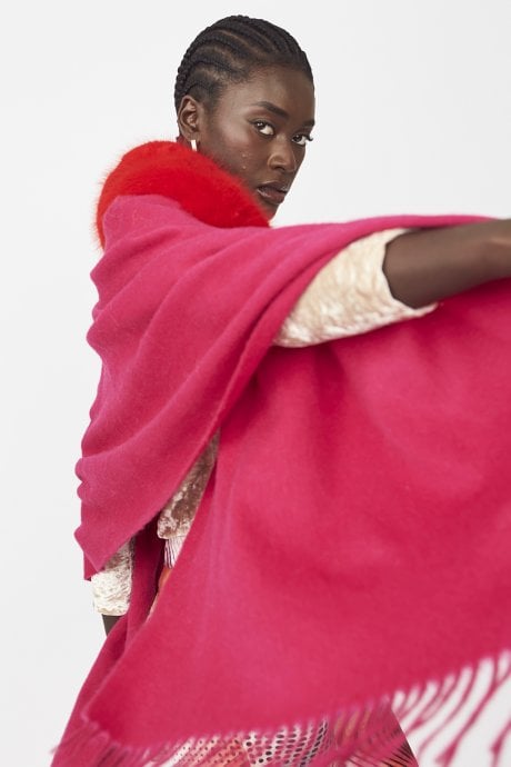 JAYLEY Pink Cashmere Wrap with Faux Fur Trim and Tassels