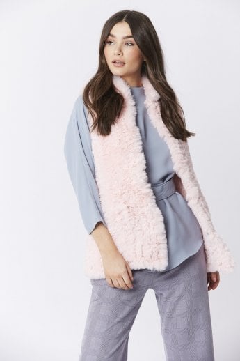 JAYLEY Pink Hand Knitted Faux Fur Gilet | Waistcoat
