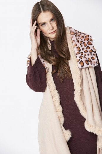JAYLEY Pink Leopard Print Faux Fur Scarf