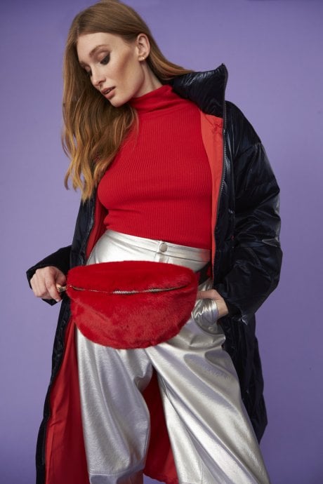 JAYLEY Red Faux Fur Bum Bag With Love Heart Strap