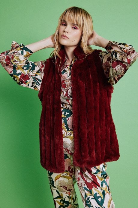 JAYLEY Red Faux Fur Faux Suede Vertical Stripe Gilet | Waistcoat
