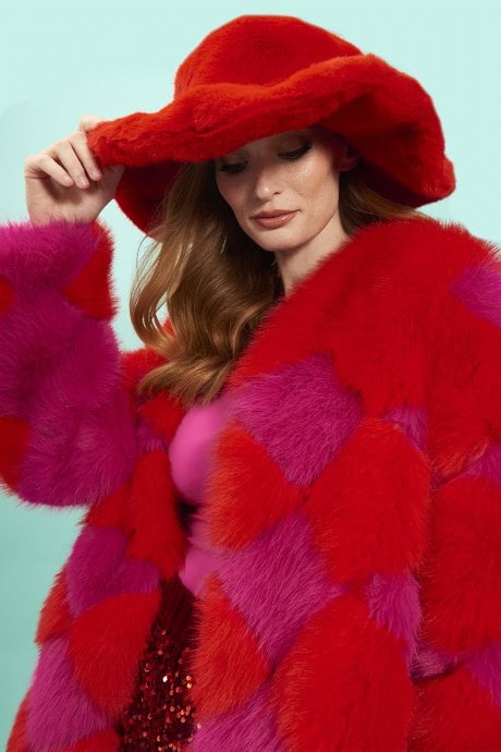 JAYLEY Red Faux Fur Oversized Hat