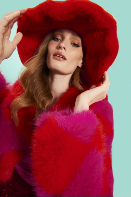 JAYLEY Red Faux Fur Oversized Hat