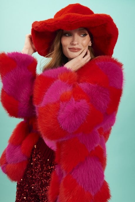 JAYLEY Red Faux Fur Oversized Hat