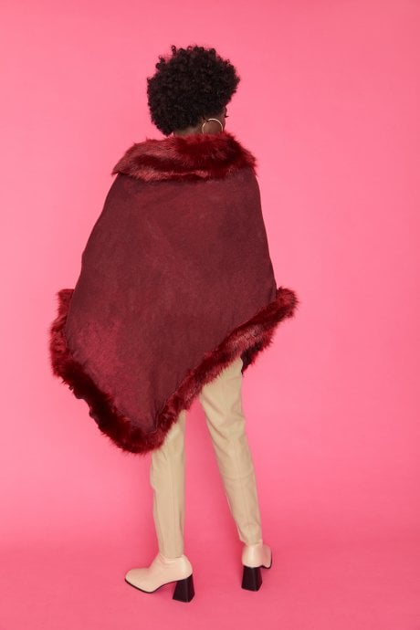 JAYLEY Red Faux Fur Poncho