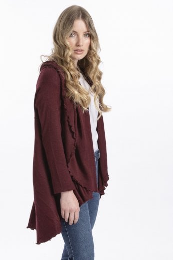 JAYLEY Red Light Knitted Sleeved Cape