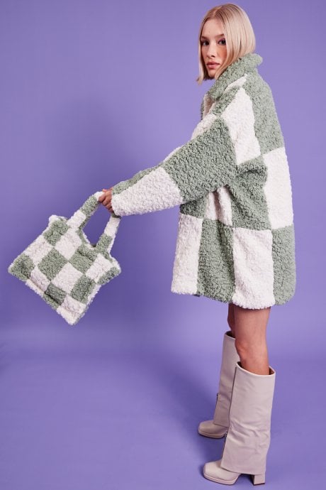 JAYLEY Shearling Checkered Tote Bag In White And Green