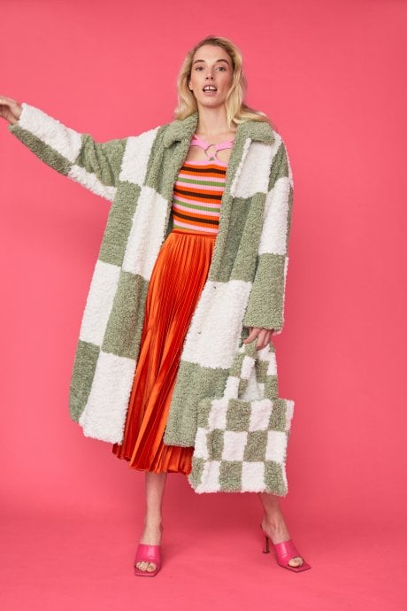 JAYLEY Shearling Checkered Tote Bag In White And Green