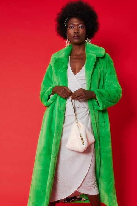 JAYLEY White Pyramid Faux Fur Bag