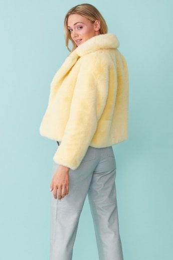 JAYLEY Yellow Faux Fur Cropped Coat