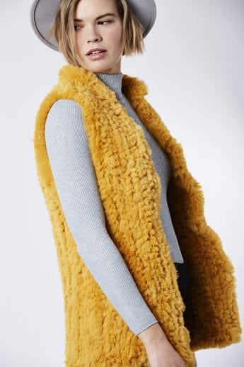 JAYLEY Yellow Hand Knitted Faux Fur Gilet | Waistcoat