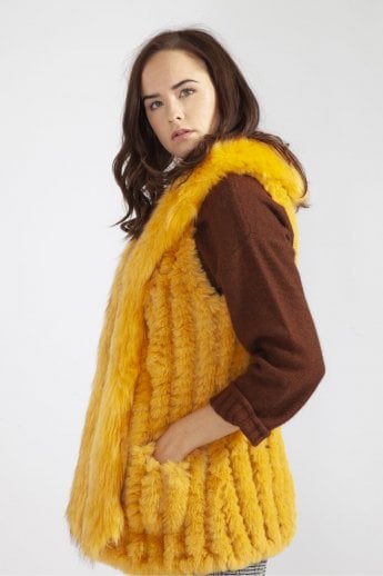 JAYLEY Yellow Hand Knitted Faux Fur Gilet | Waistcoat