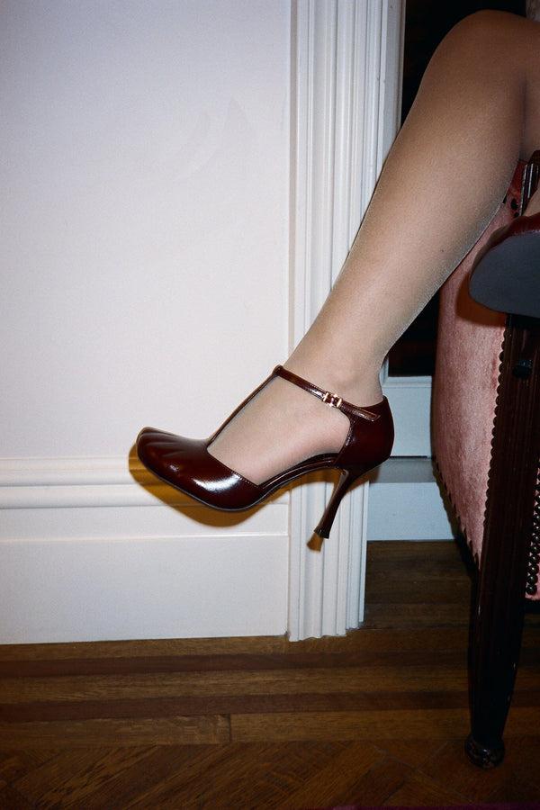 Jeffrey Campbell CONFORM-T Pump Brown