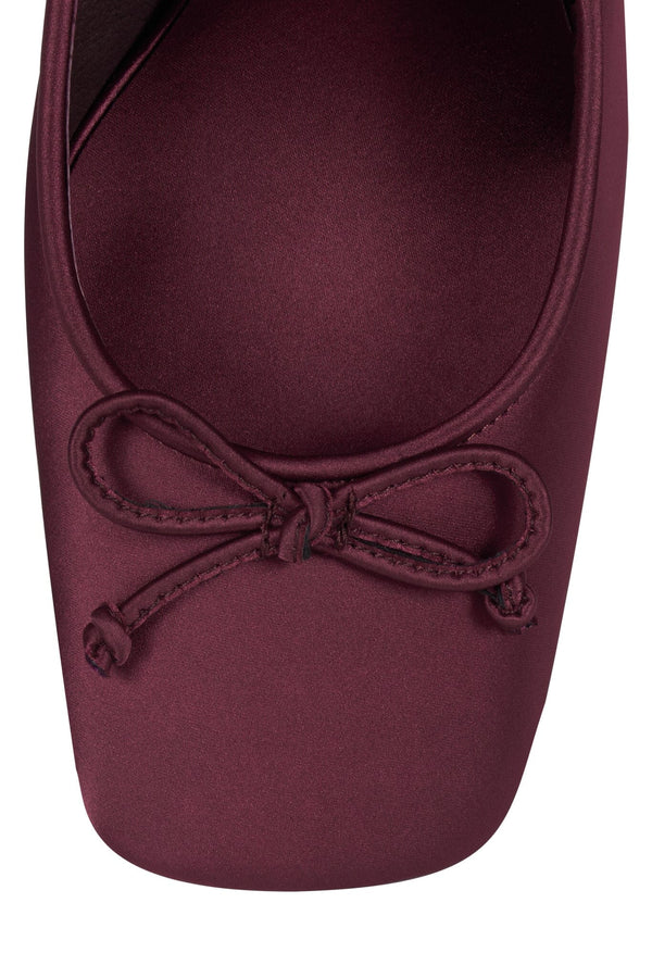 Jeffrey Campbell EFFACE Pump Berry Satin Combo