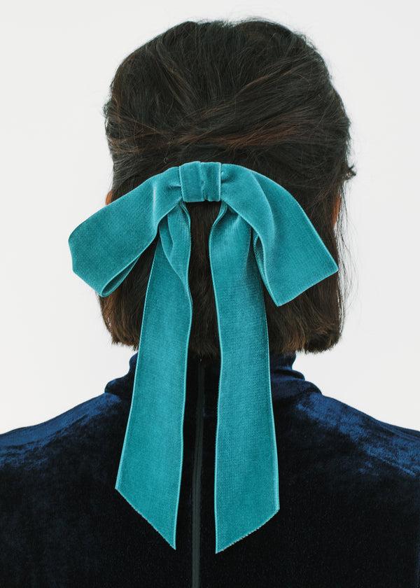 Jennifer Behr Adley Velvet Bow Barrette Azul