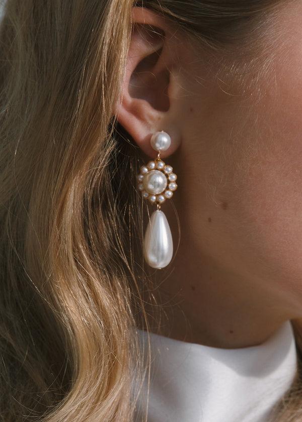Jennifer Behr Caretta Earrings Pearl