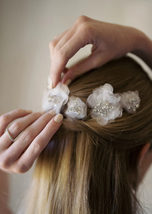 Jennifer Behr Chantrell Bobby Pin Set Cream