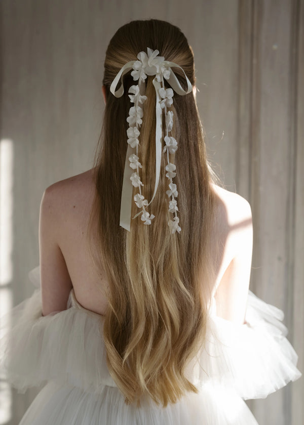 Jennifer Behr Juliet Bow Barrette Cream