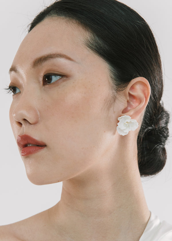 Jennifer Behr Karissa Earrings Cream