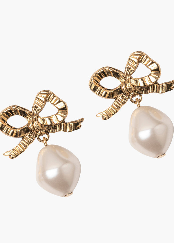 Jennifer Behr Khloe Earrings Pearl