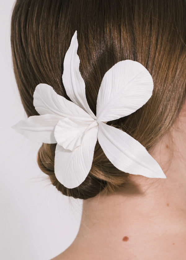 Jennifer Behr Orchid Harpin Cream