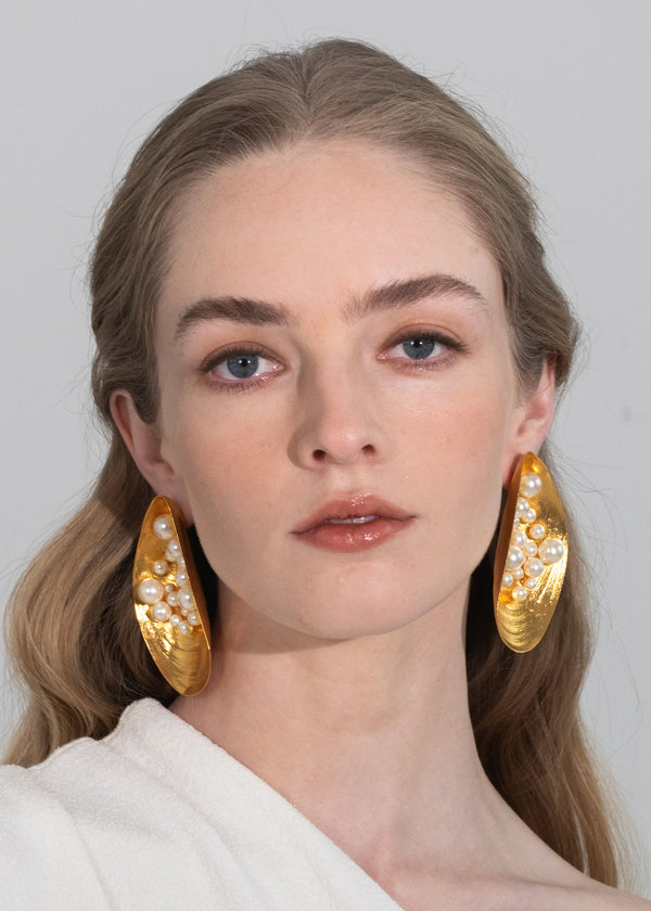 Jennifer Behr Varuna Earrings Pearl