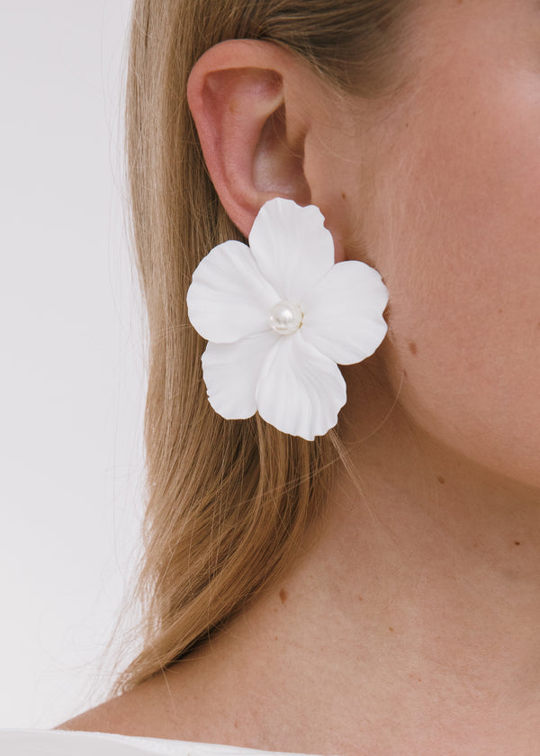 Jennifer Behr Verone Earrings Cream